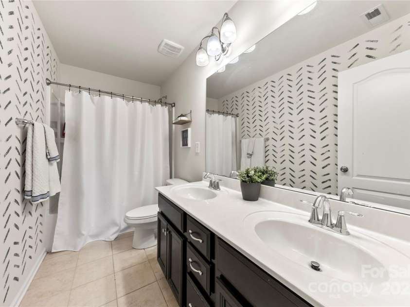 10773 Sapphire Trail, Davidson, NC 28036.  MLS# CAR4240601, YatesRealty ID 12160. 