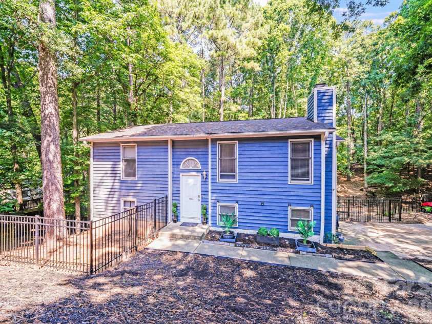 2116 Bon Villa Way, Fort Mill, SC 29708.  MLS# CAR4275082, YatesRealty ID 12160. 