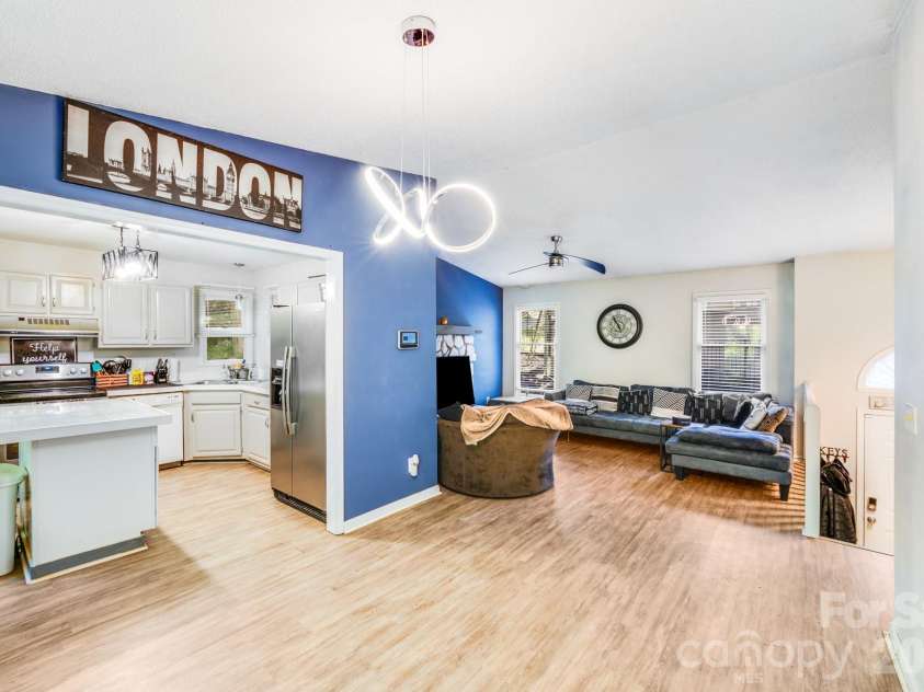 2116 Bon Villa Way, Fort Mill, SC 29708.  MLS# CAR4275082, YatesRealty ID 12160. 