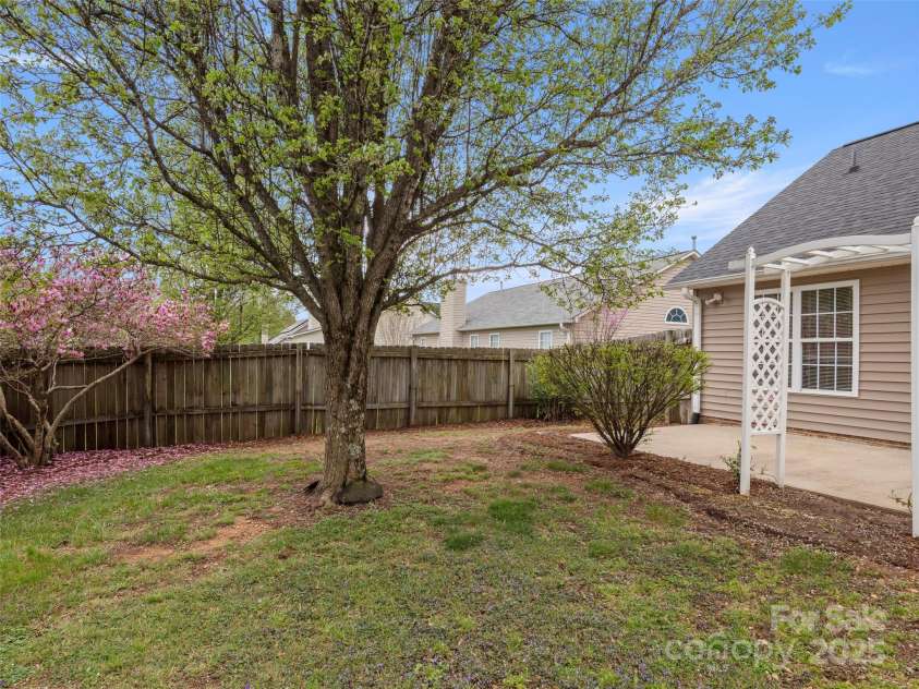 135 Sunberry Trail, Fletcher, NC 28732.  MLS# CAR4242779, YatesRealty ID 12161. 