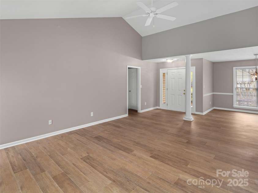 135 Sunberry Trail, Fletcher, NC 28732.  MLS# CAR4242779, YatesRealty ID 12161. 