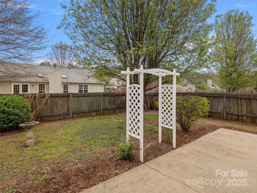 135 Sunberry Trail, Fletcher, NC 28732.  MLS# CAR4242779, YatesRealty ID 12161. 