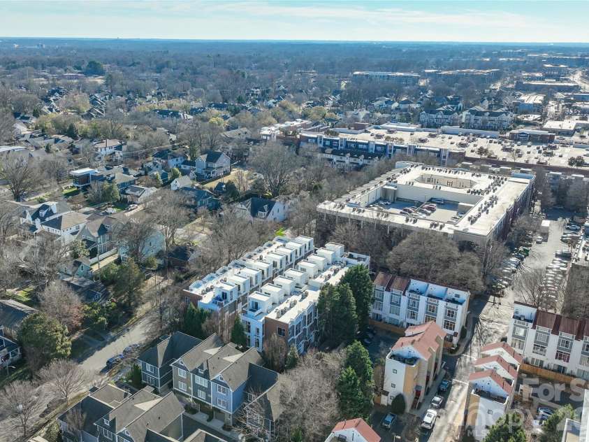 279 McDonald Avenue, Charlotte, NC 28203.  MLS# CAR4346355, YatesRealty ID 12161. 