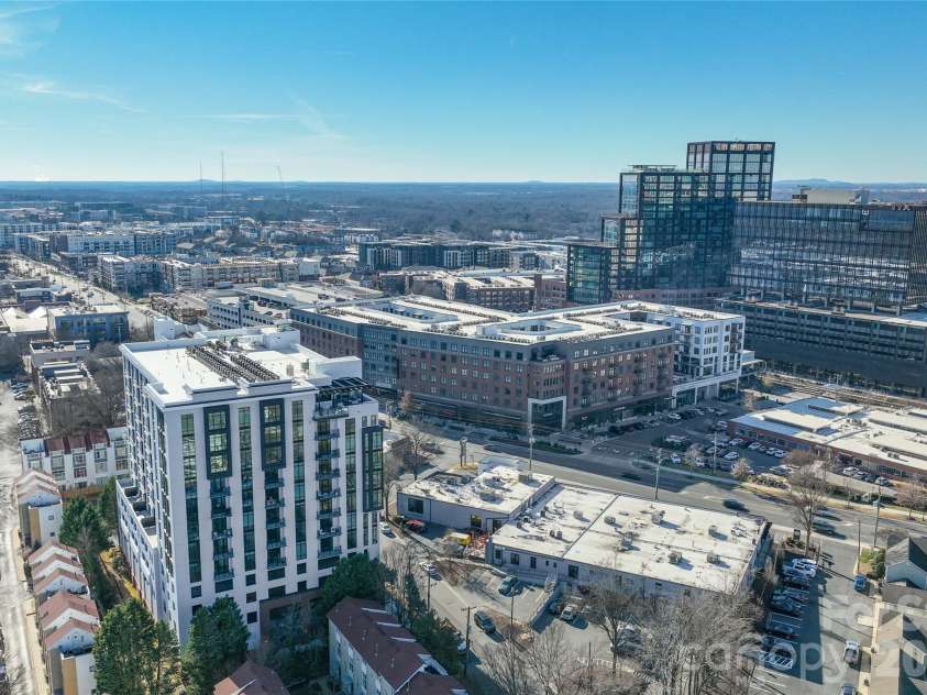 279 McDonald Avenue, Charlotte, NC 28203.  MLS# CAR4346355, YatesRealty ID 12161. 