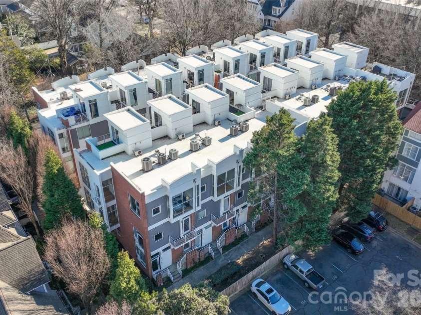 279 McDonald Avenue, Charlotte, NC 28203.  MLS# CAR4346355, YatesRealty ID 12161. 