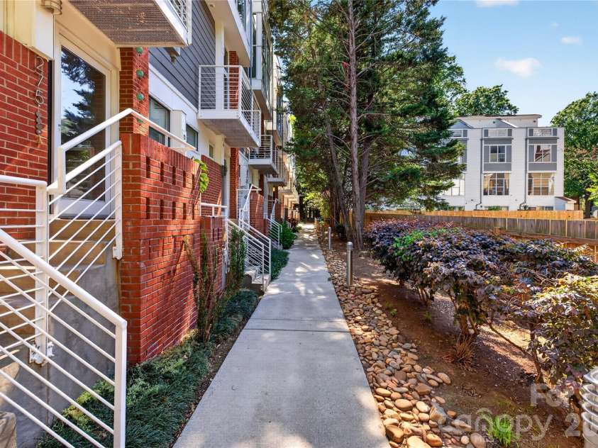 279 McDonald Avenue, Charlotte, NC 28203.  MLS# CAR4346355, YatesRealty ID 12161. 