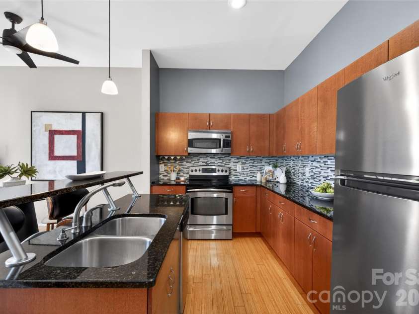 279 McDonald Avenue, Charlotte, NC 28203.  MLS# CAR4346355, YatesRealty ID 12161. 