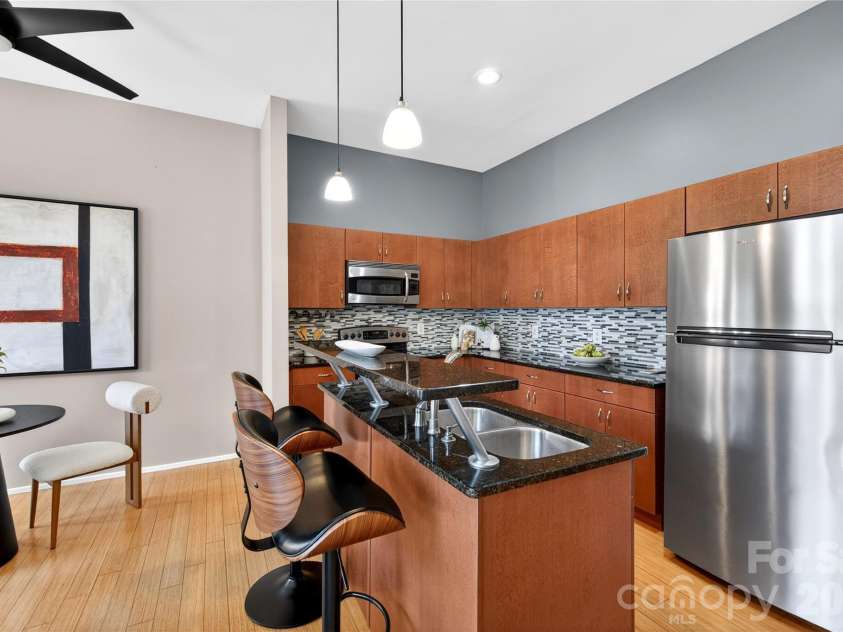 279 McDonald Avenue, Charlotte, NC 28203.  MLS# CAR4346355, YatesRealty ID 12161. 