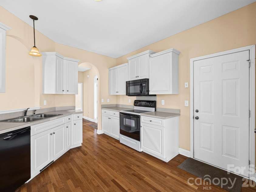 1309 Plantation Hills Drive, Rock Hill, SC 29732.  MLS# CAR4368205, YatesRealty ID 12162. 