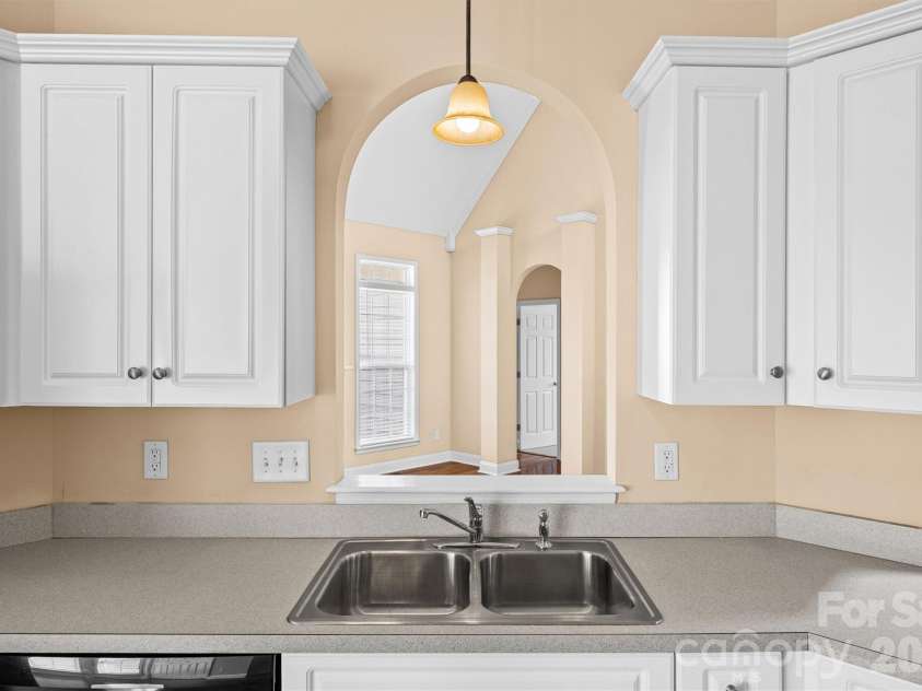 1309 Plantation Hills Drive, Rock Hill, SC 29732.  MLS# CAR4368205, YatesRealty ID 12162. 