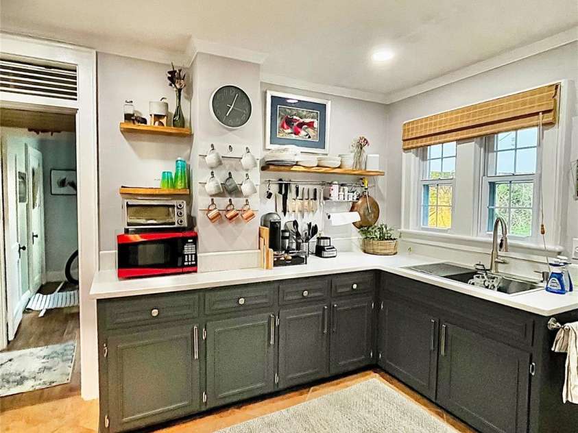 271 Brook Street, Waynesville, NC 28786.  MLS# CAR4308522, YatesRealty ID 12162. 