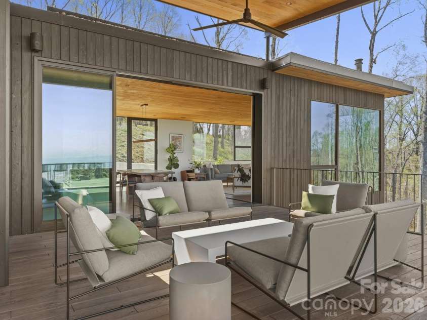 122 Elk Wallow Trail, Asheville, NC 28804.  MLS# CAR4381223, YatesRealty ID 12163. 