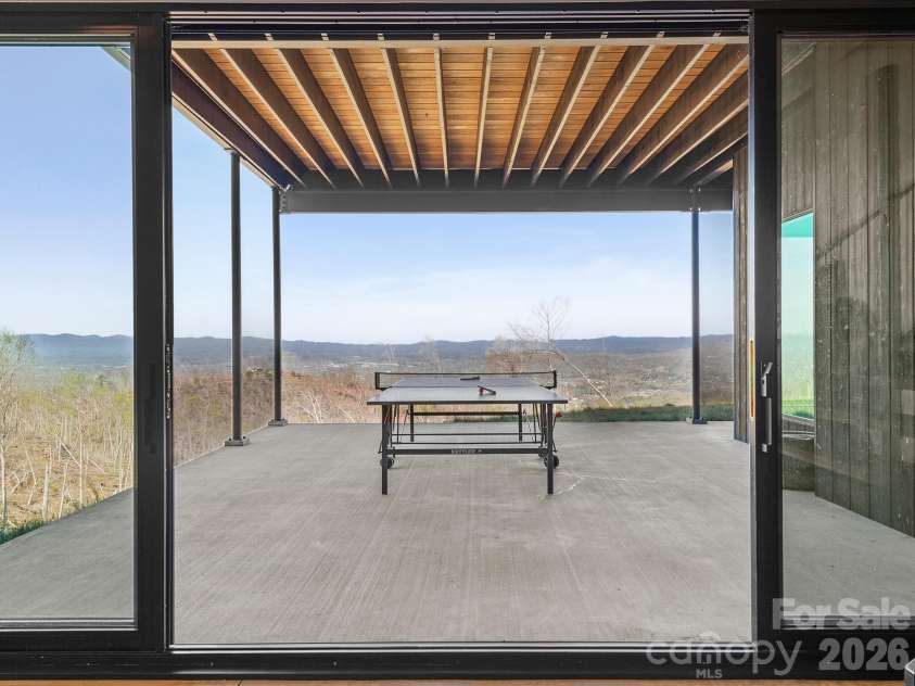 122 Elk Wallow Trail, Asheville, NC 28804.  MLS# CAR4381223, YatesRealty ID 12163. 