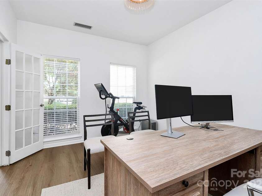 9157 Snow Hill Court, Charlotte, NC 28269.  MLS# CAR4256866, YatesRealty ID 12163. 