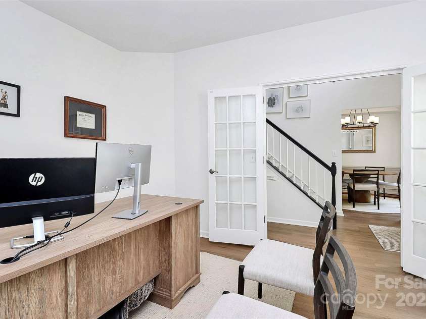 9157 Snow Hill Court, Charlotte, NC 28269.  MLS# CAR4256866, YatesRealty ID 12163. 