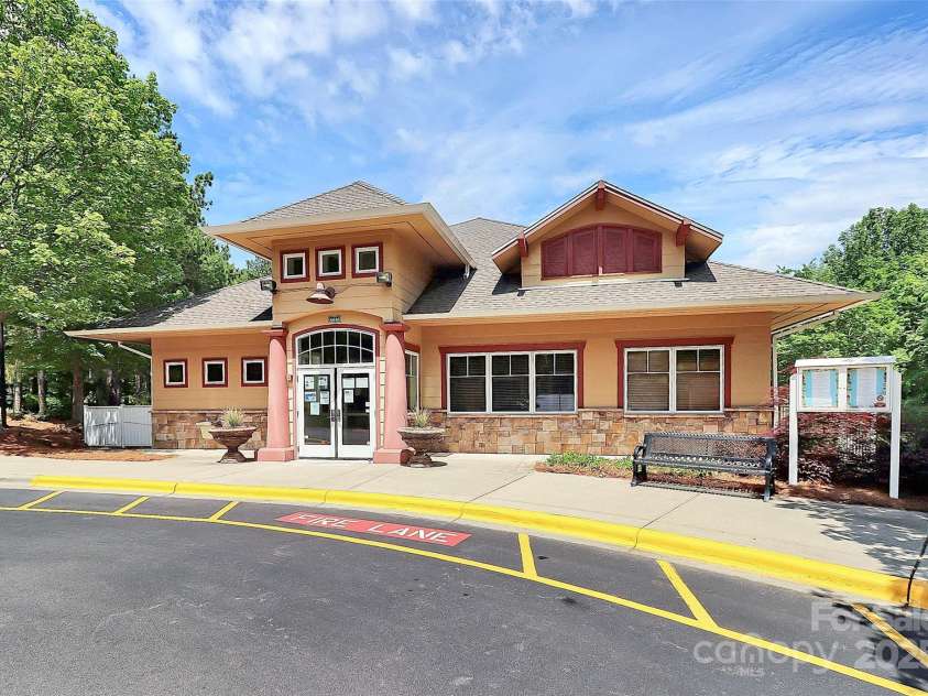 9157 Snow Hill Court, Charlotte, NC 28269.  MLS# CAR4256866, YatesRealty ID 12163. Club House