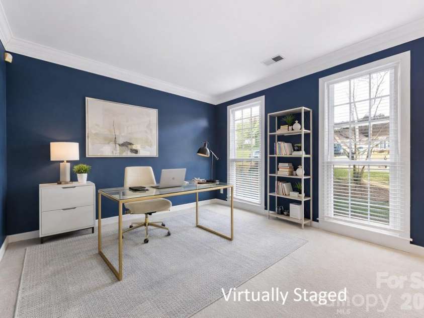 425 Clairview Lane, Matthews, NC 28105.  MLS# CAR4344830, YatesRealty ID 12164. 