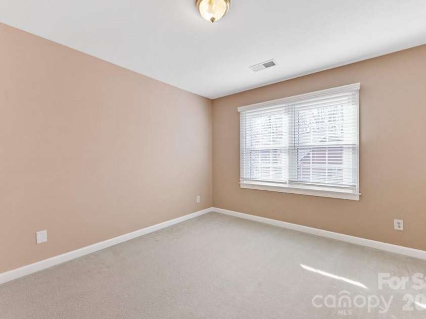 425 Clairview Lane, Matthews, NC 28105.  MLS# CAR4344830, YatesRealty ID 12164. Bedroom 3