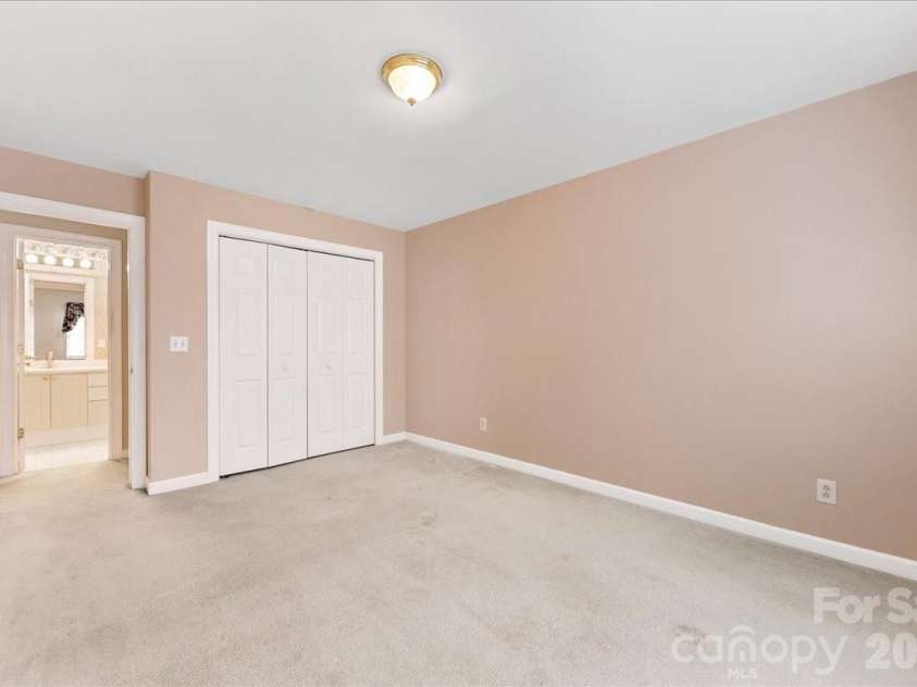 425 Clairview Lane, Matthews, NC 28105.  MLS# CAR4344830, YatesRealty ID 12164. Bedroom 4