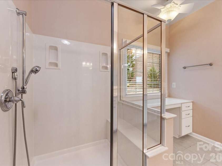 425 Clairview Lane, Matthews, NC 28105.  MLS# CAR4344830, YatesRealty ID 12164. Primary Bathroom 