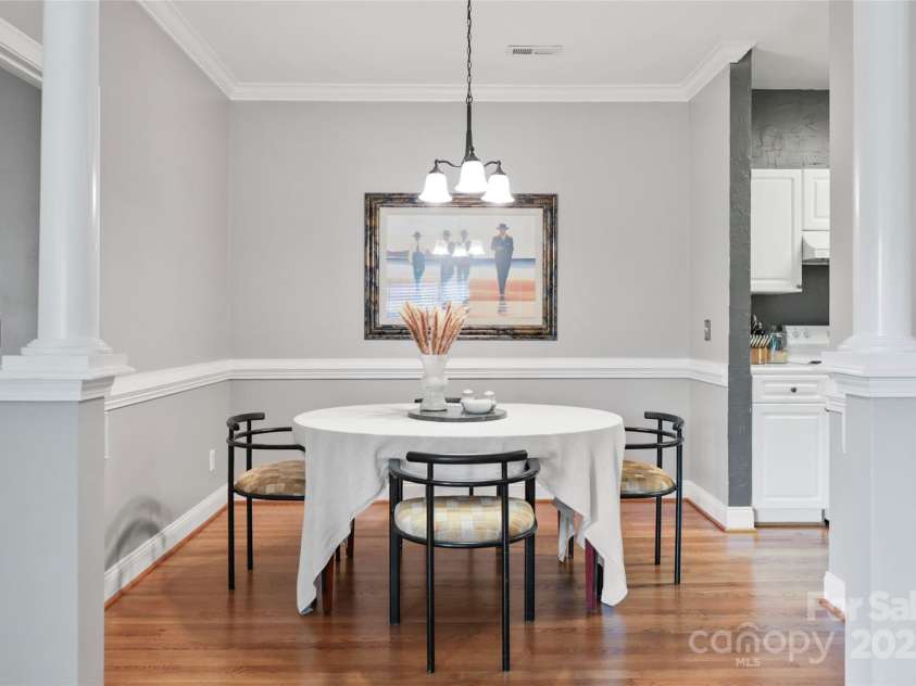 5730 Closeburn Road, Charlotte, NC 28210.  MLS# CAR4271310, YatesRealty ID 12165. Dining Room