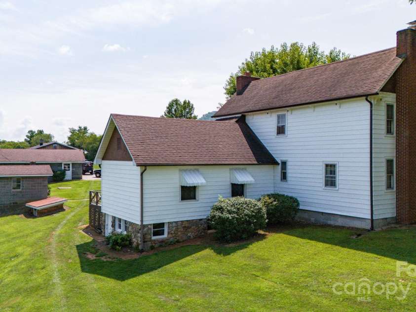 502 and  504 Old US 19 23 Highway, Candler, NC 28715.  MLS# CAR4164132, YatesRealty ID 12166. 