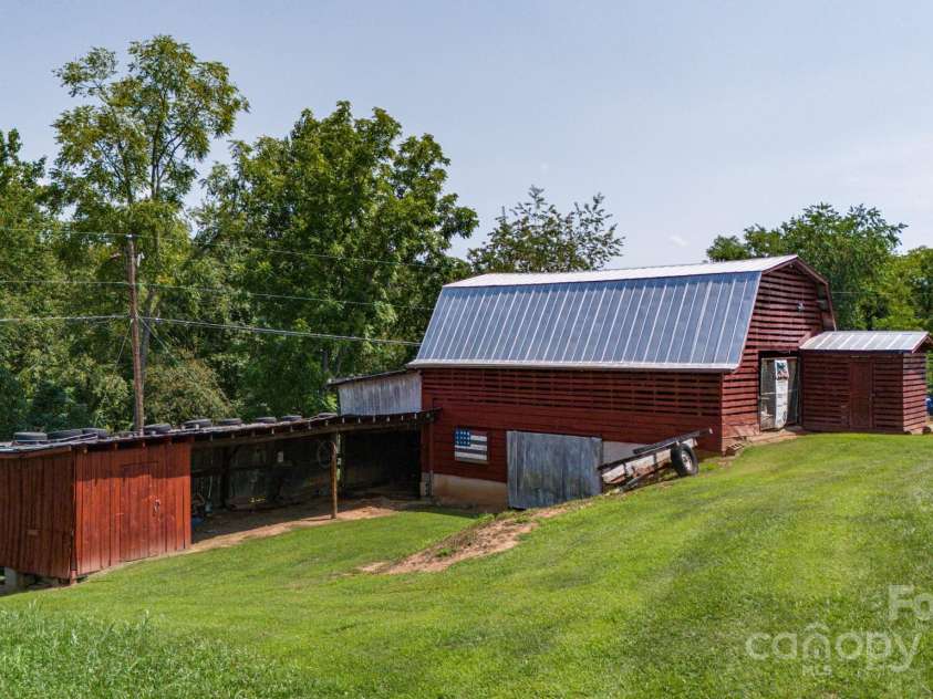 502 and  504 Old US 19 23 Highway, Candler, NC 28715.  MLS# CAR4164132, YatesRealty ID 12166. 