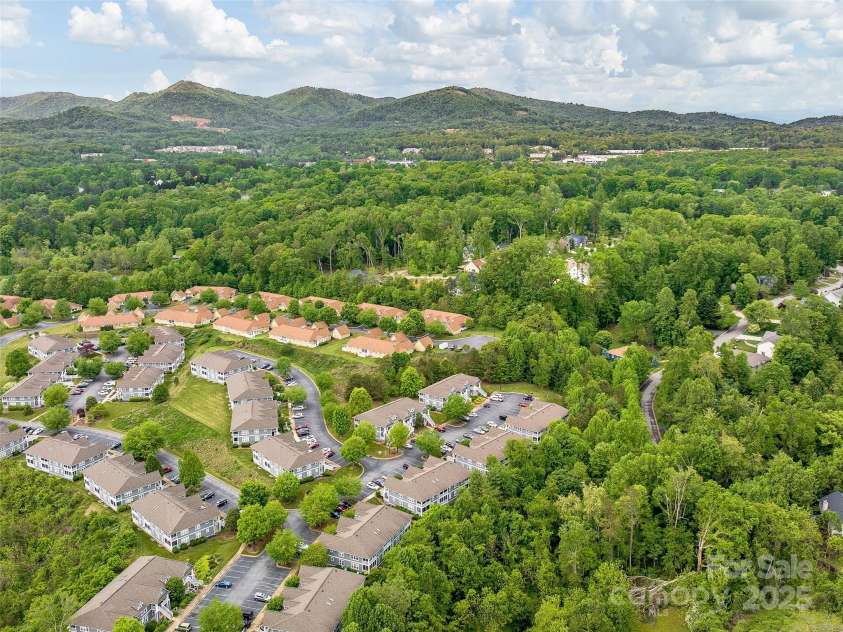 4002 Marble Way, Asheville, NC 28806.  MLS# CAR4256908, YatesRealty ID 12167. 
