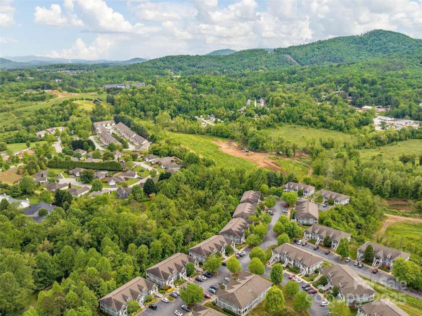 4002 Marble Way, Asheville, NC 28806.  MLS# CAR4256908, YatesRealty ID 12167. 