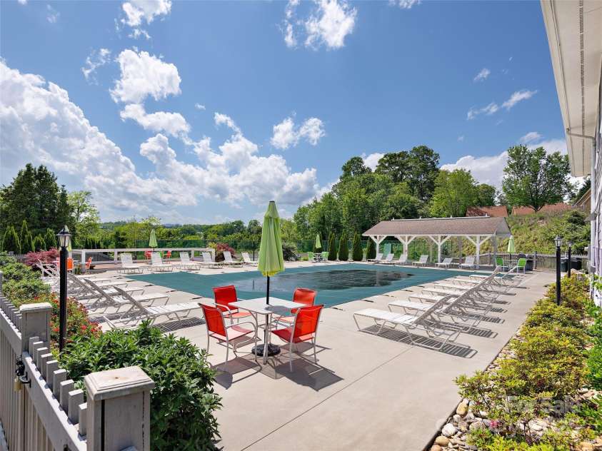 4002 Marble Way, Asheville, NC 28806.  MLS# CAR4256908, YatesRealty ID 12167. 