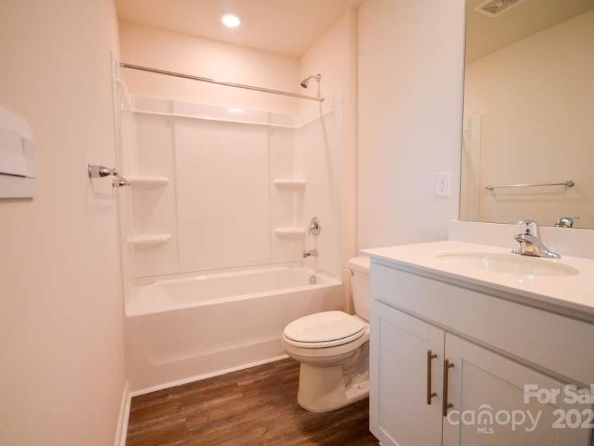 73 Cain Hollow Way, Asheville, NC 28806.  MLS# CAR4250927, YatesRealty ID 12168. 