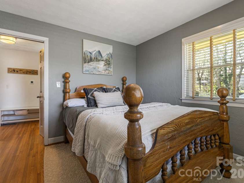 1733 Clairmont Drive, Hendersonville, NC 28791.  MLS# CAR4357860, YatesRealty ID 12169. 