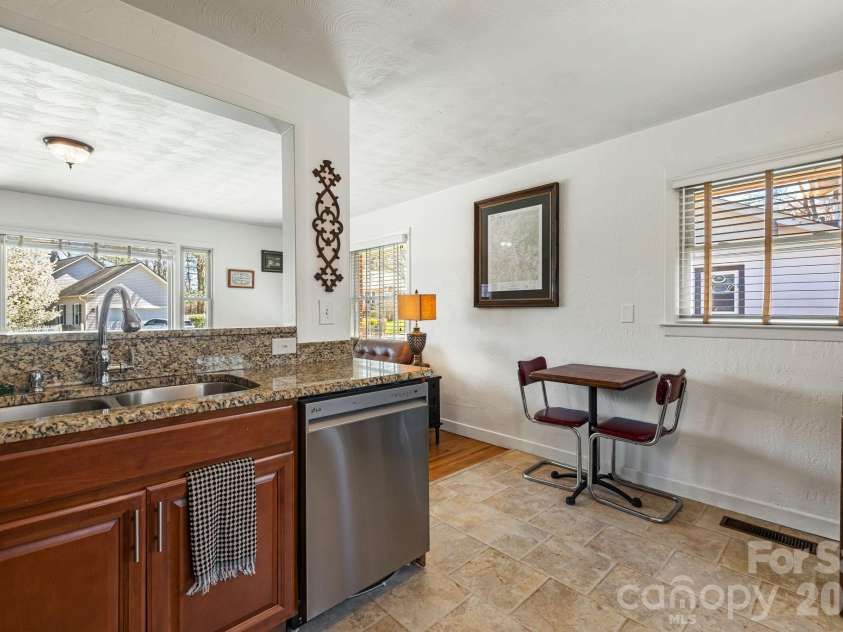 1733 Clairmont Drive, Hendersonville, NC 28791.  MLS# CAR4357860, YatesRealty ID 12169. Kitchen