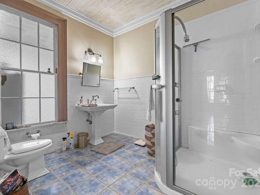 335 Eastview Street, Morganton, NC 28655.  MLS# CAR4329987, YatesRealty ID 1217. 