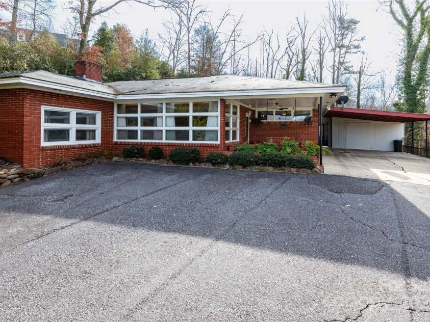 57 Dix Gap Circle, Cullowhee, NC 28723.  MLS# CAR4208371, YatesRealty ID 1217. 