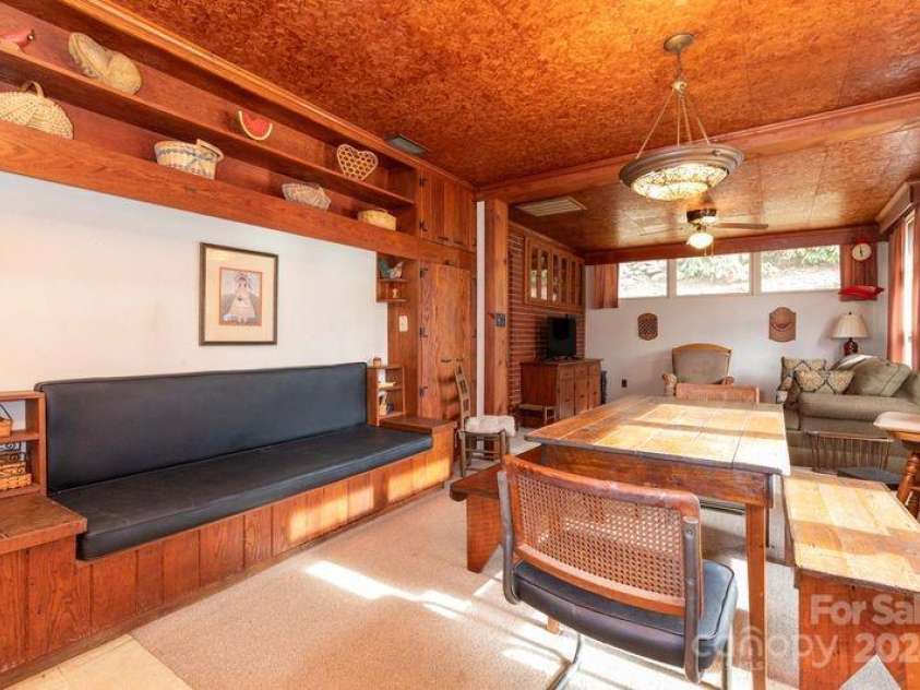 57 Dix Gap Circle, Cullowhee, NC 28723.  MLS# CAR4208371, YatesRealty ID 1217. 