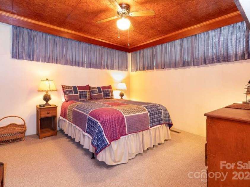 57 Dix Gap Circle, Cullowhee, NC 28723.  MLS# CAR4208371, YatesRealty ID 1217. 