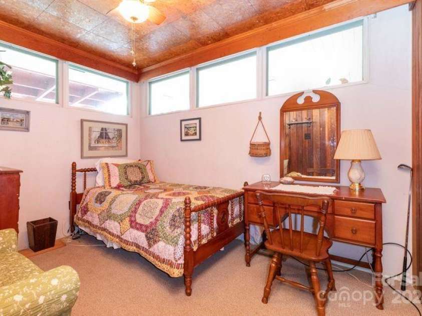 57 Dix Gap Circle, Cullowhee, NC 28723.  MLS# CAR4208371, YatesRealty ID 1217. 