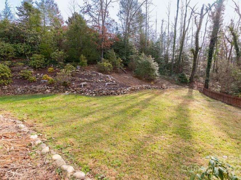 57 Dix Gap Circle, Cullowhee, NC 28723.  MLS# CAR4208371, YatesRealty ID 1217. 