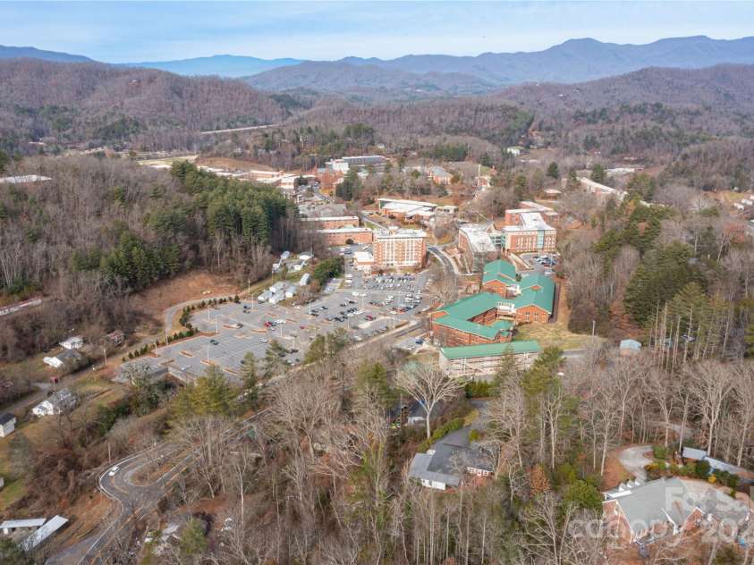 57 Dix Gap Circle, Cullowhee, NC 28723.  MLS# CAR4208371, YatesRealty ID 1217. 