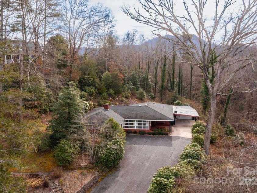 57 Dix Gap Circle, Cullowhee, NC 28723.  MLS# CAR4208371, YatesRealty ID 1217. 