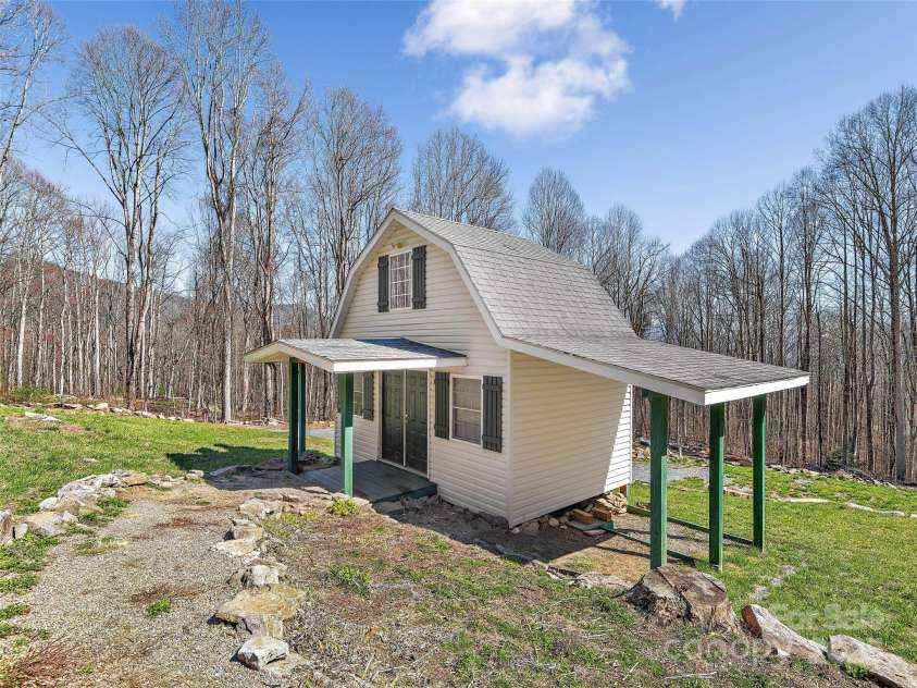 575 Twin Brook Drive, Waynesville, NC 28785.  MLS# CAR4326846, YatesRealty ID 12170. 