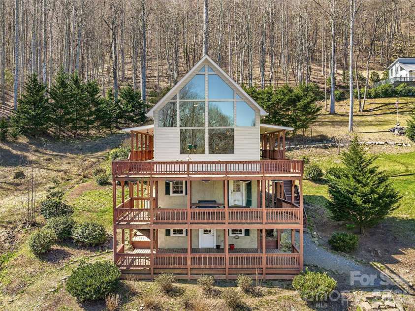 575 Twin Brook Drive, Waynesville, NC 28785.  MLS# CAR4326846, YatesRealty ID 12170. 