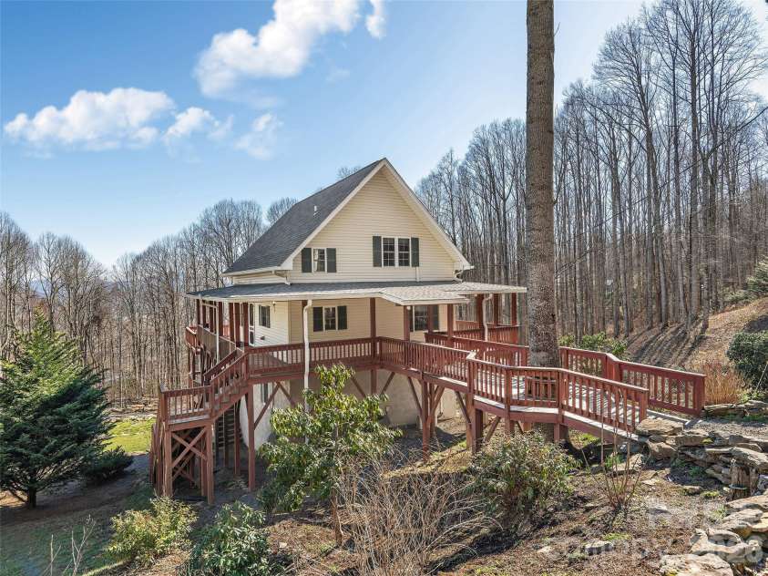 575 Twin Brook Drive, Waynesville, NC 28785.  MLS# CAR4326846, YatesRealty ID 12170. 