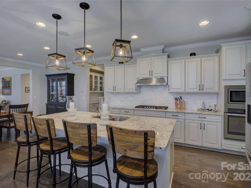 14229 Twin Eagles Lane, Charlotte, NC 28278.  MLS# CAR4235190, YatesRealty ID 12172. 
