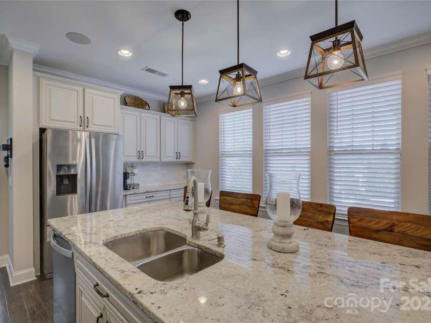 14229 Twin Eagles Lane, Charlotte, NC 28278.  MLS# CAR4235190, YatesRealty ID 12172. 