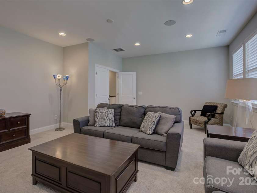 14229 Twin Eagles Lane, Charlotte, NC 28278.  MLS# CAR4235190, YatesRealty ID 12172. 