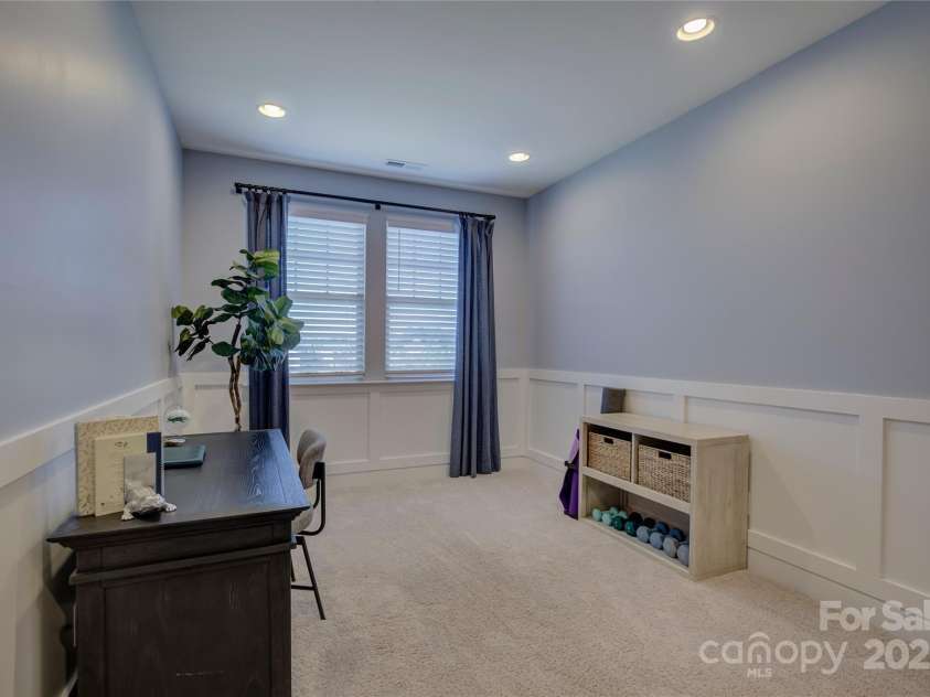 14229 Twin Eagles Lane, Charlotte, NC 28278.  MLS# CAR4235190, YatesRealty ID 12172. 