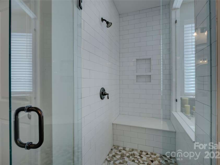 14229 Twin Eagles Lane, Charlotte, NC 28278.  MLS# CAR4235190, YatesRealty ID 12172. 