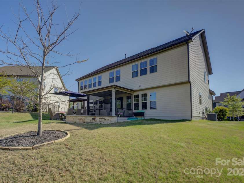14229 Twin Eagles Lane, Charlotte, NC 28278.  MLS# CAR4235190, YatesRealty ID 12172. 